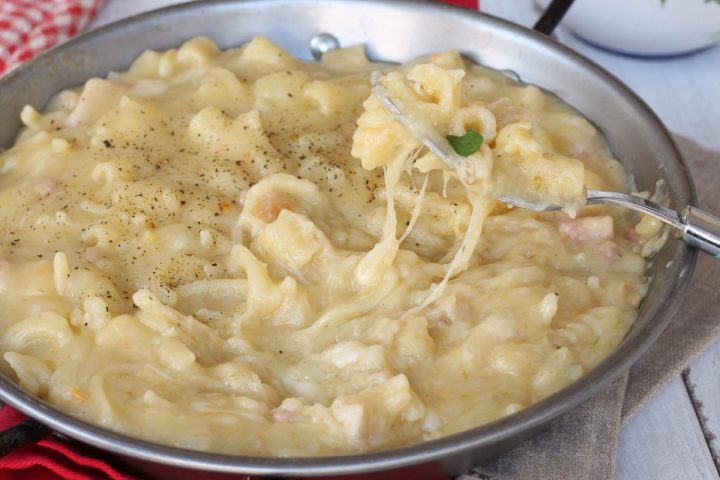 pasta e patate con provola